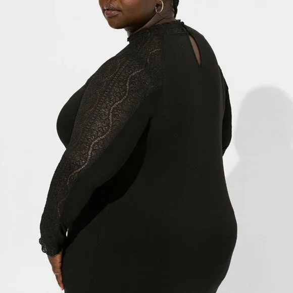 957. Large - TORRID - Super Soft Lace Mock Neck Long Sleeve Top Black NEW - Picture 3 of 4